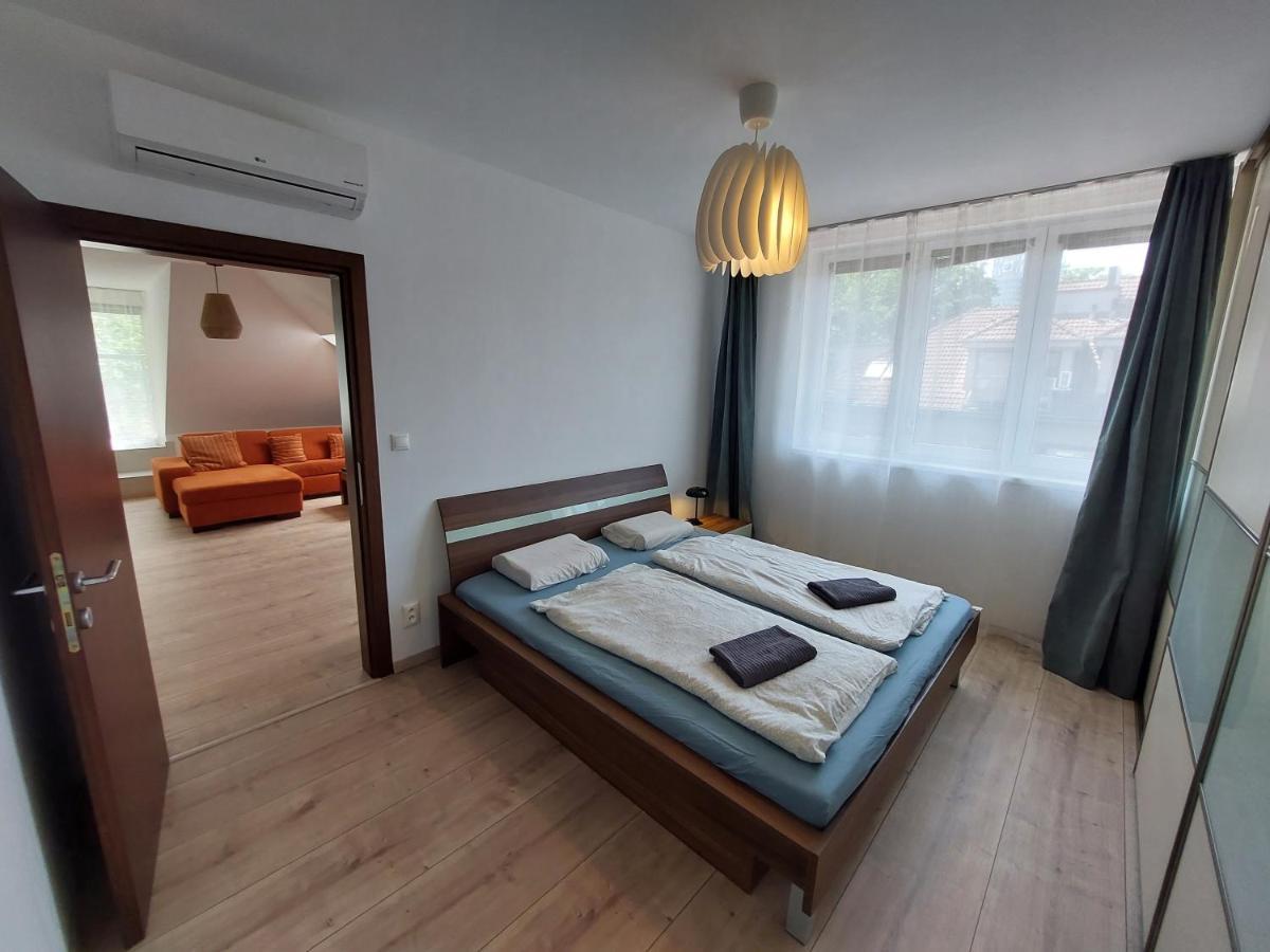 Útulný apartmán v Bratislava 4 Esterno foto