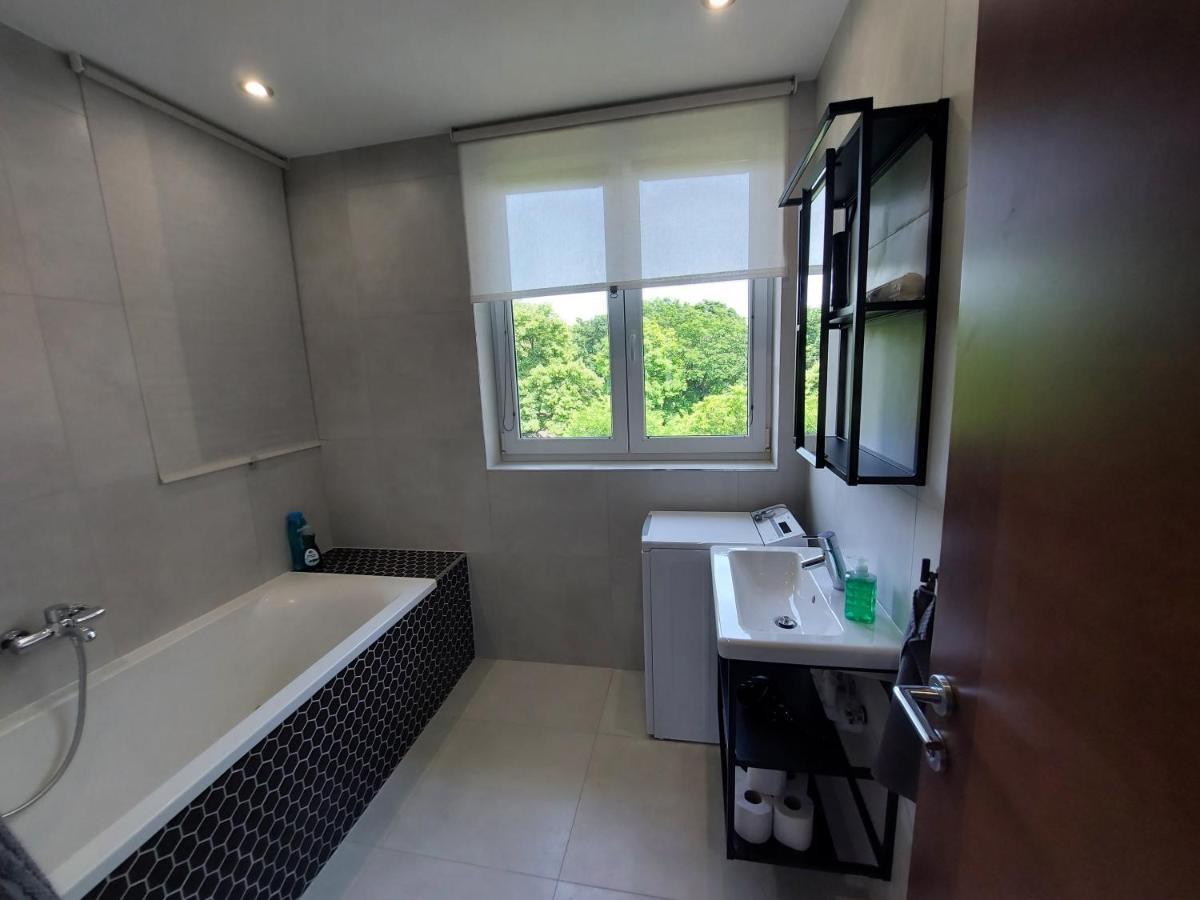 Útulný apartmán v Bratislava 4 Esterno foto