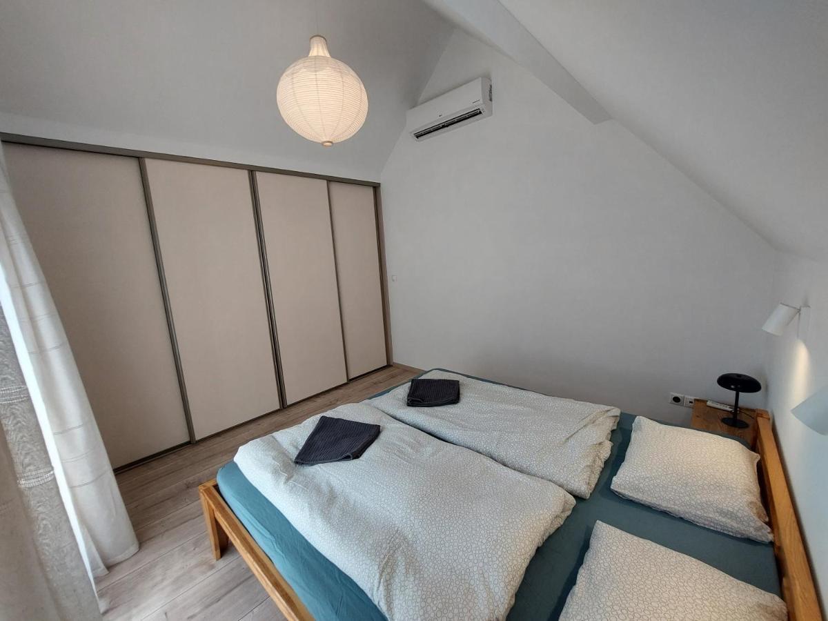 Útulný apartmán v Bratislava 4 Esterno foto